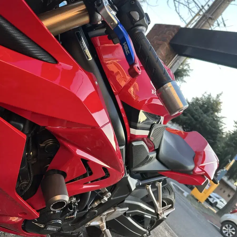 창원 cbr 650r 풀배기 신차컨디션