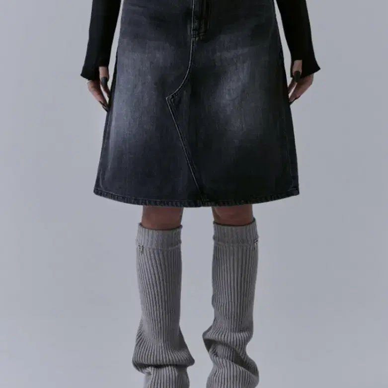 (새상품)트리밍버드 One Button Denim Set-up Skirt