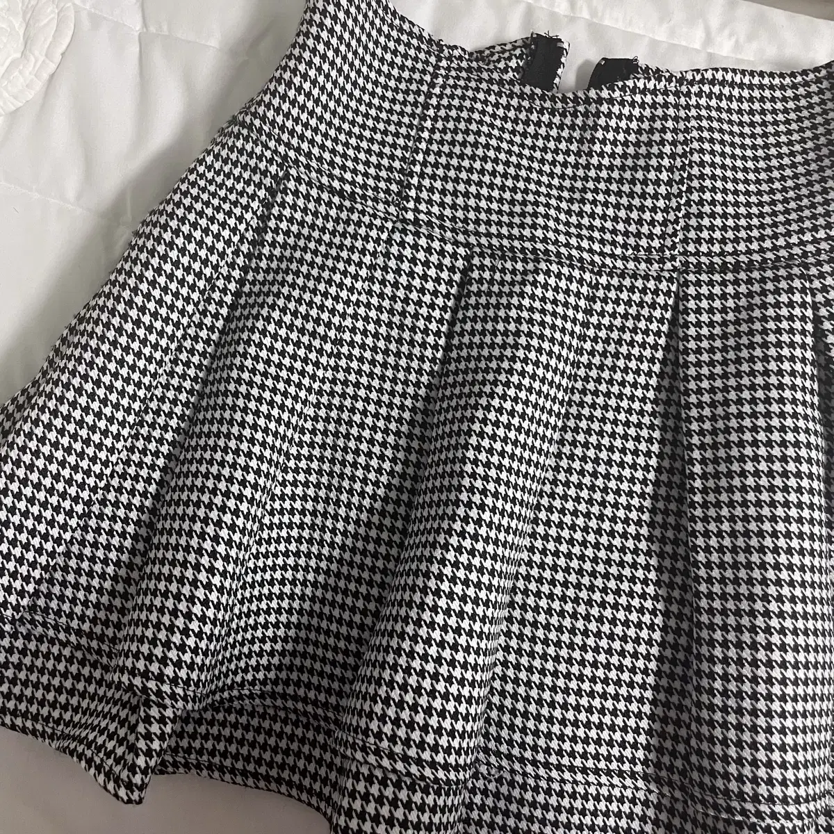 Michelle XS chidori skirt for sale!