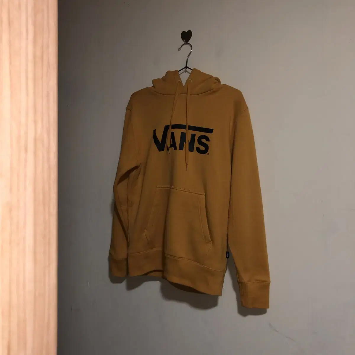 Vintage Vans mango hood t