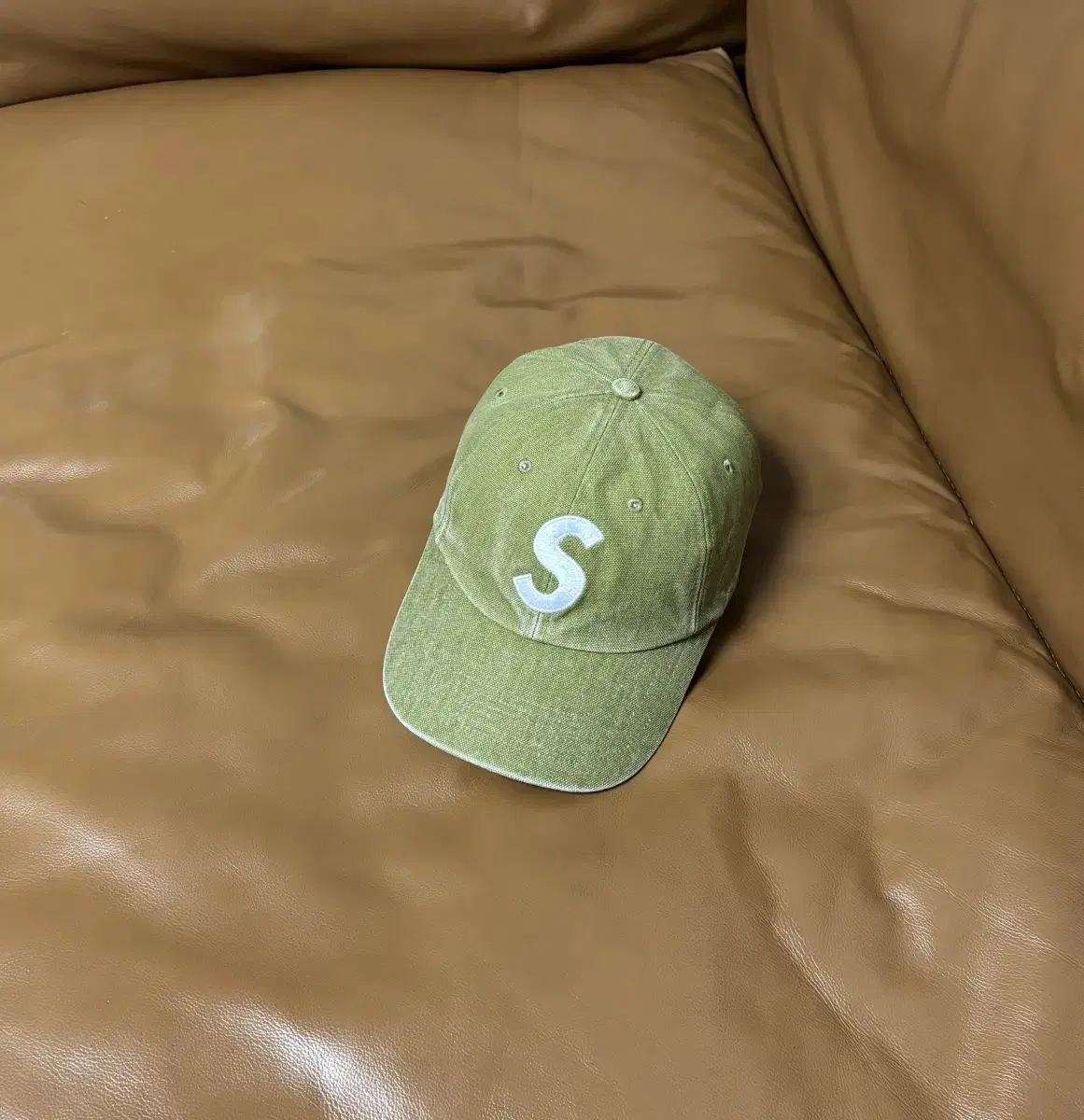 Supreme 슈프림 피그먼트 탄 S로고 6패널 볼캡 모자 Pigment