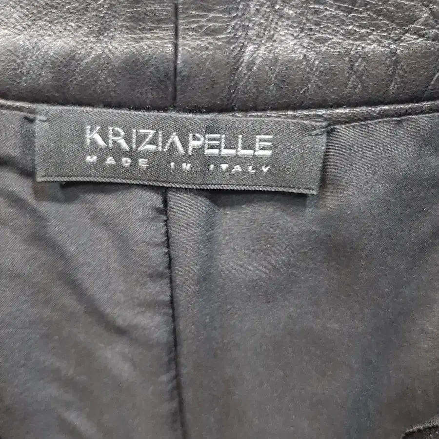 KRIZIA크리지아 Made in Italy 가죽바지 40