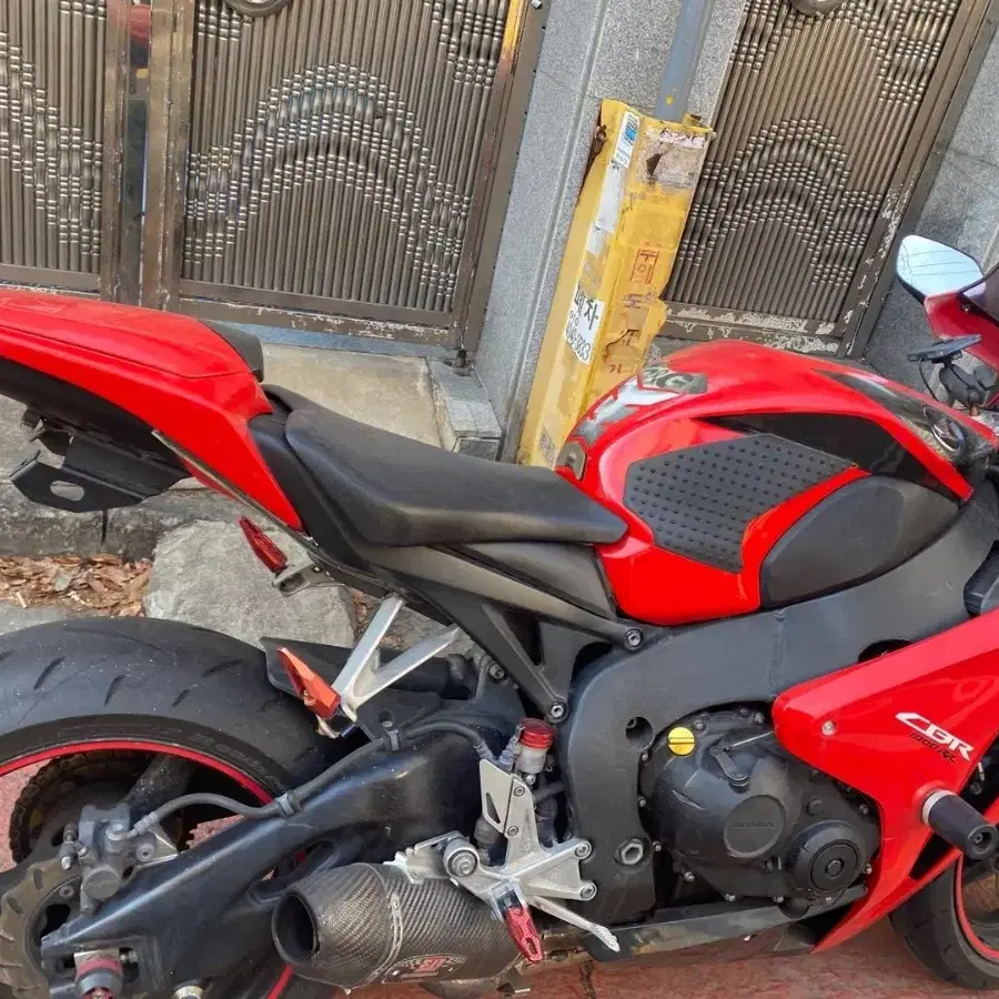 대구 cbr1000rr 급매합니다.