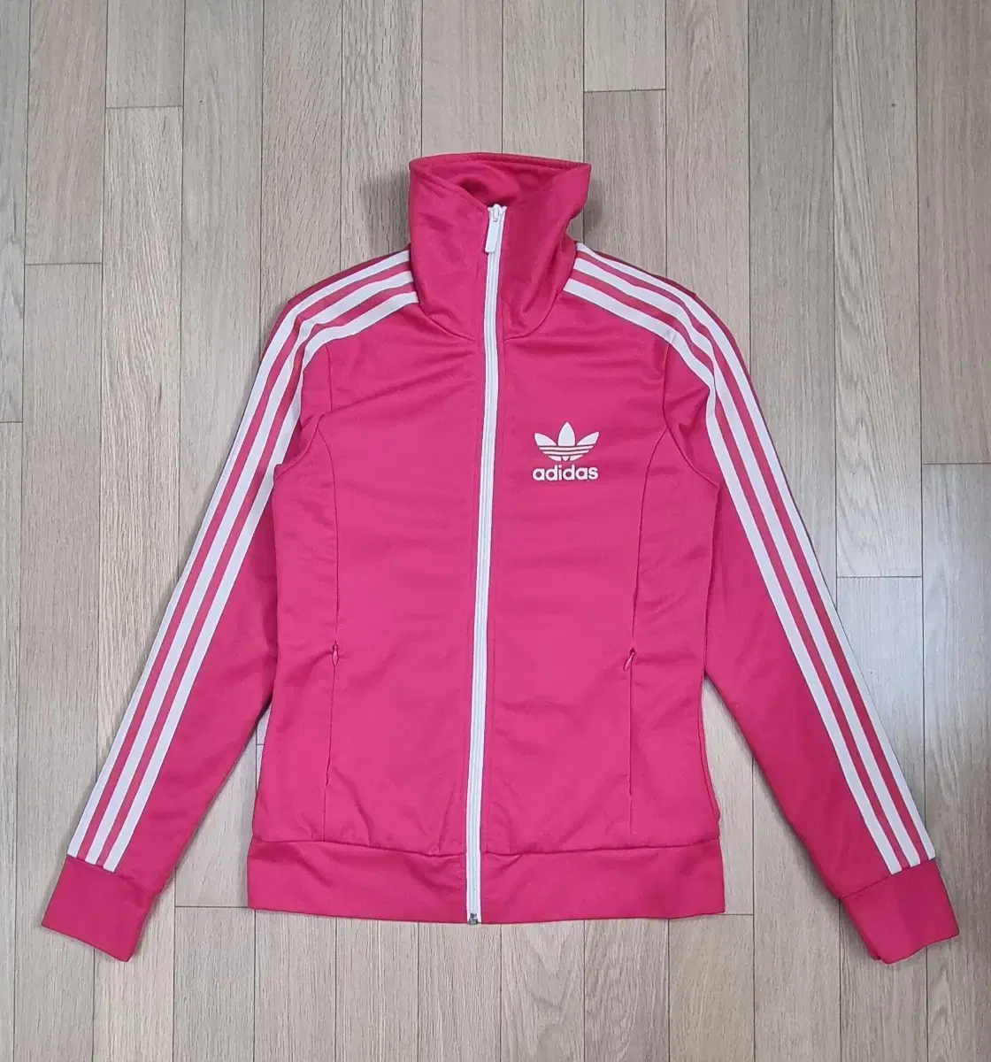 Adidas Europa TT S _ Women