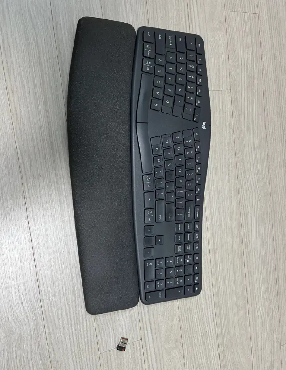 로지텍 K860 인체공학 무선 키보드