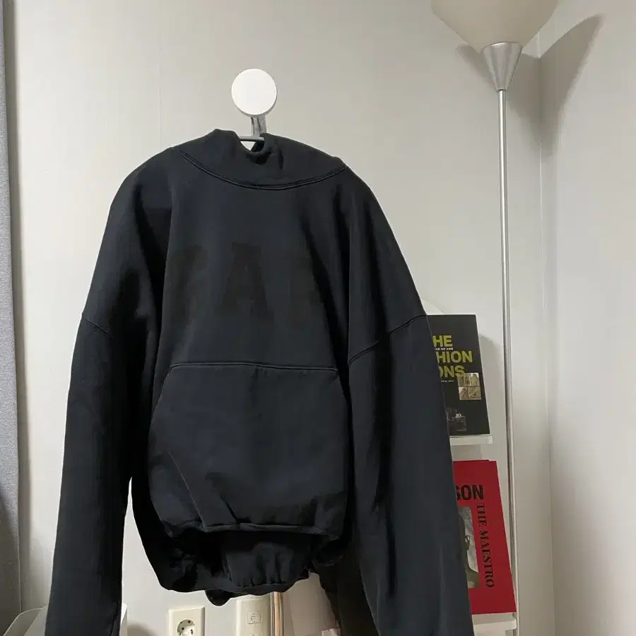 이지갭 발렌시아가 Yeezy Gap Balenciaga 도브 후드