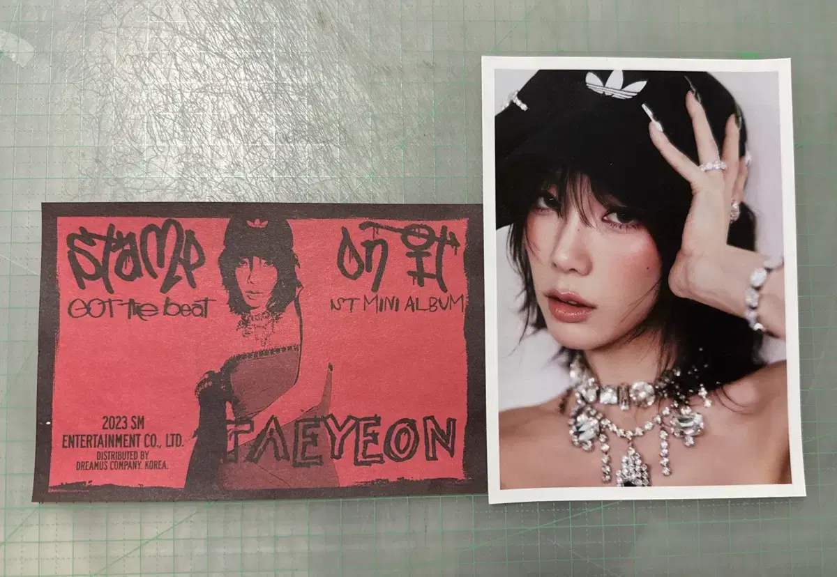 갓더비트 stamp on it 스탬프온잇 태연 엽서 굿즈 일괄