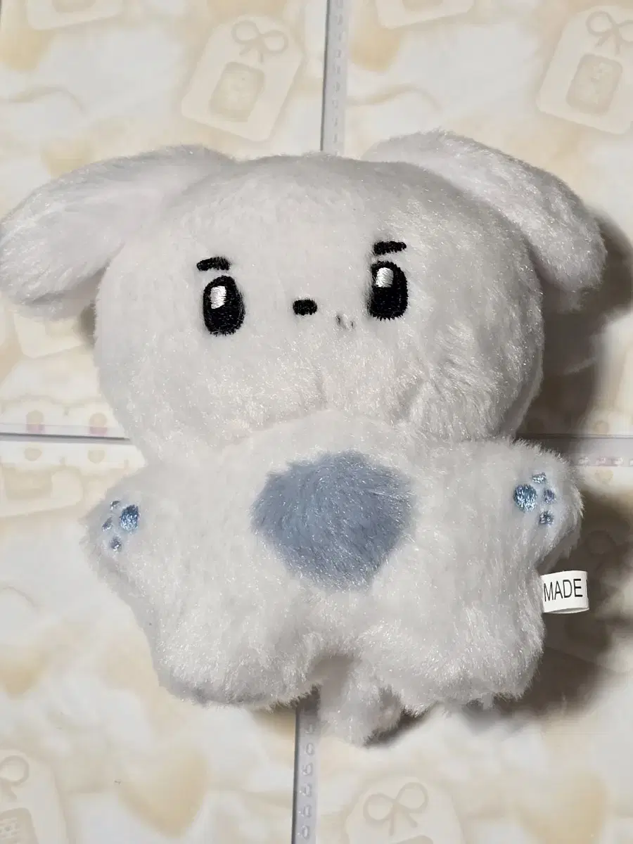 녜뭉이 루시 신예찬 10cm 인형 양도합니다