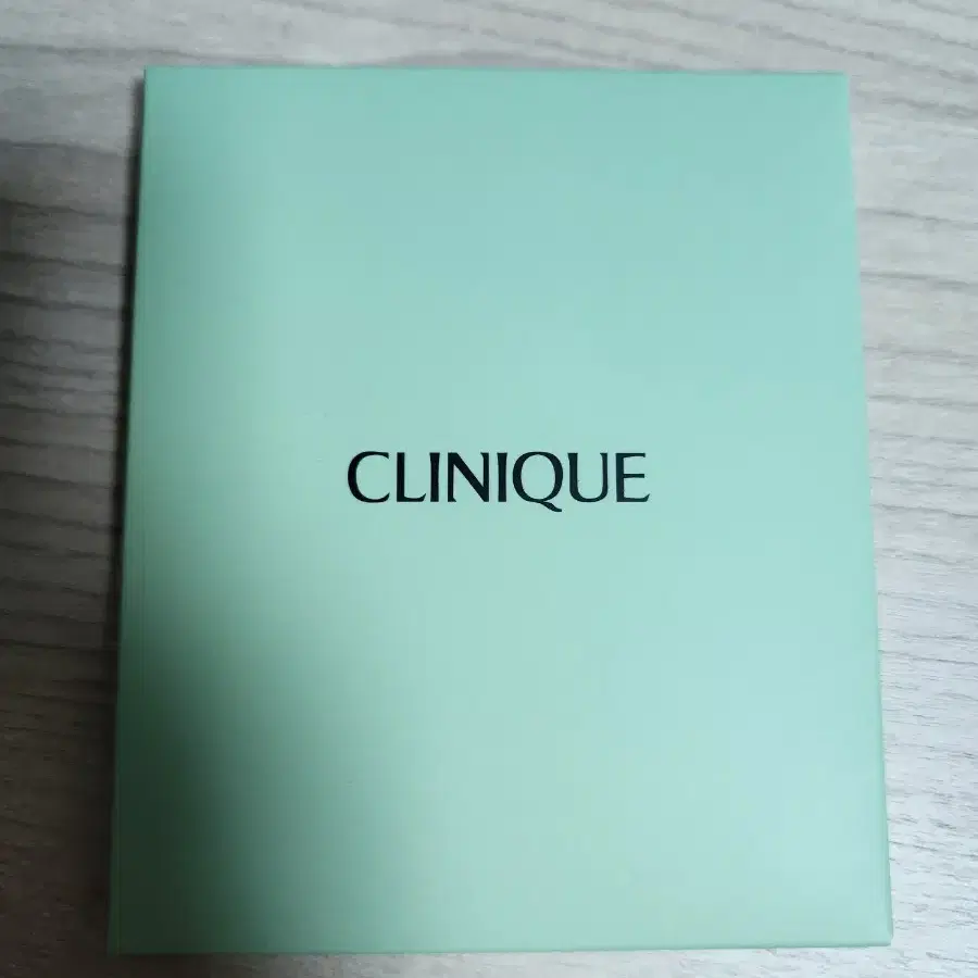 변우석 크리니크(CLINIQUE) 미개봉 거울