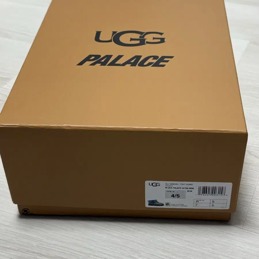 Palace Ugg / 팔라스 어그 US 4 (US 5.5W) 230mm