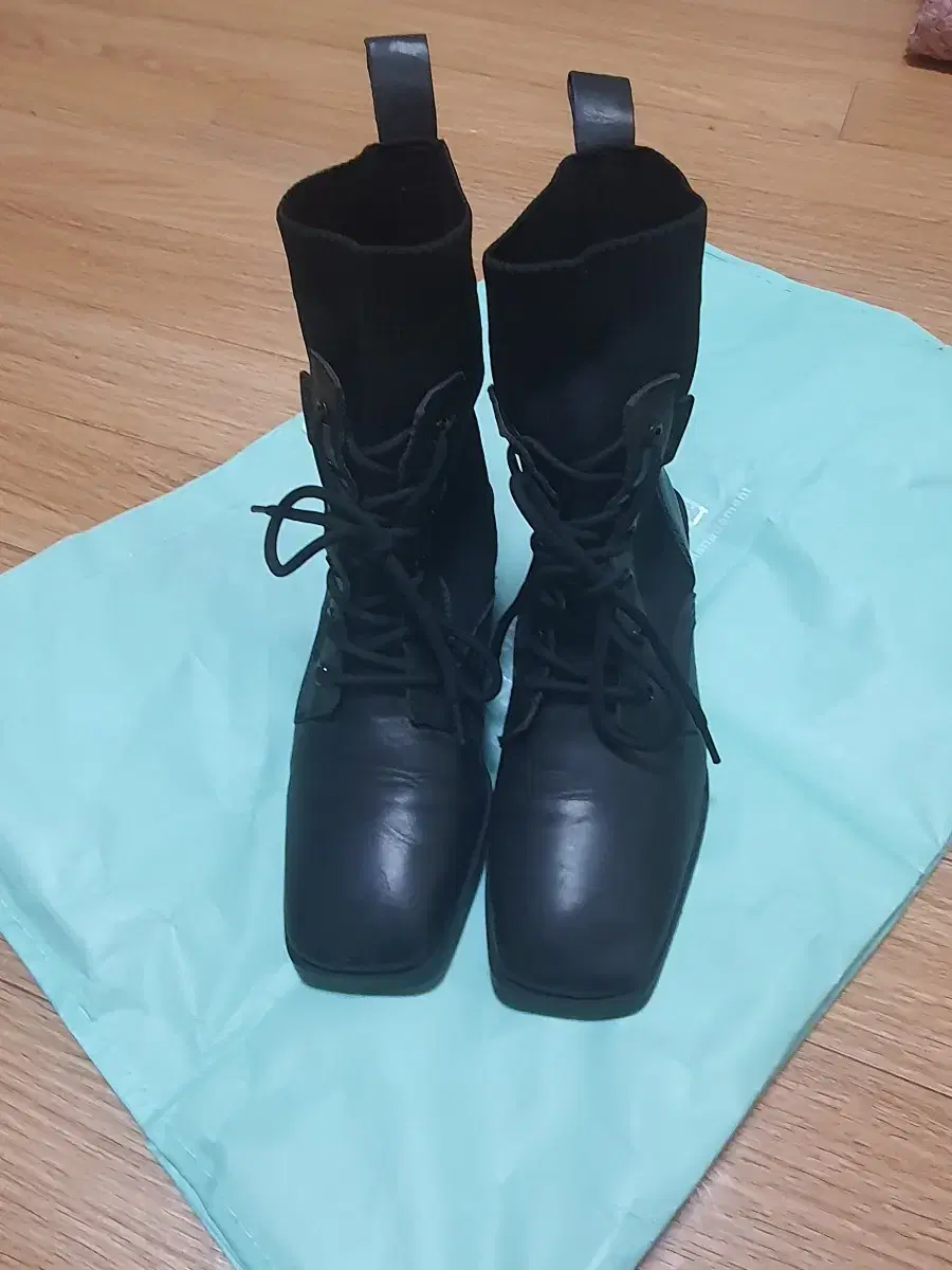 Staccato boots size 225 almost new