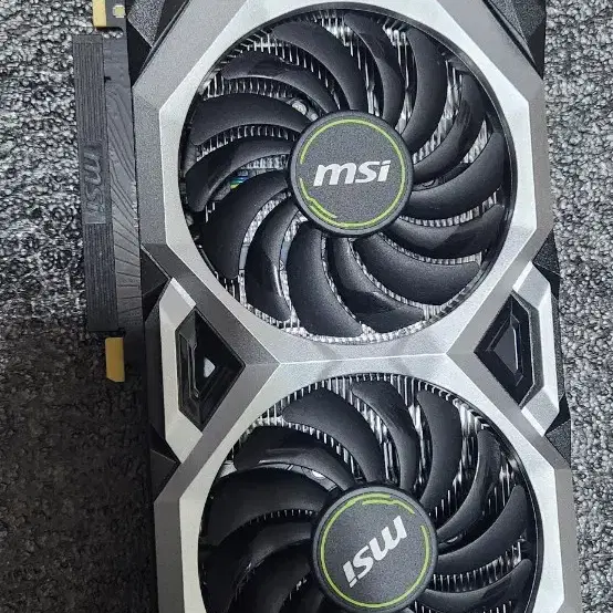 그래픽카드 RTX 2070 SUPER 8GB