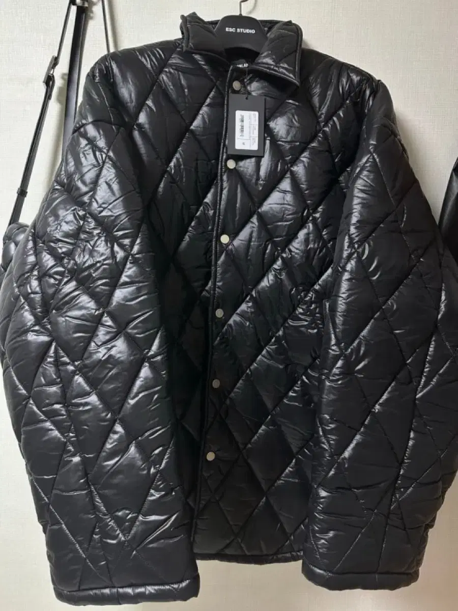 에곤랩 quilted puffer 패딩