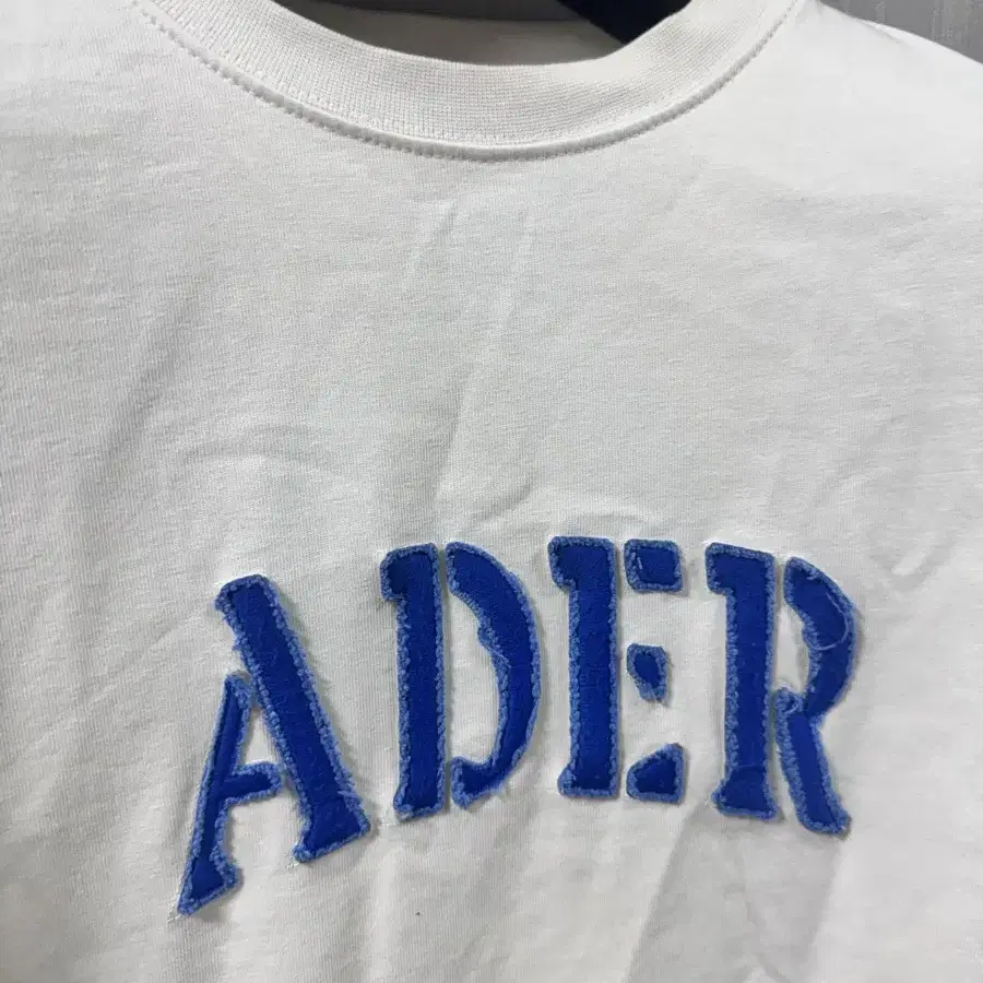 ADERERROR 티셔츠 (2021 S/S 시즌)