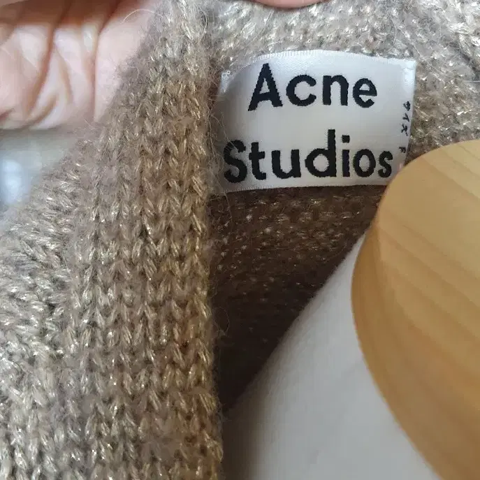 Acne Studios] 울 골드메탈 코트형 오픈가디건