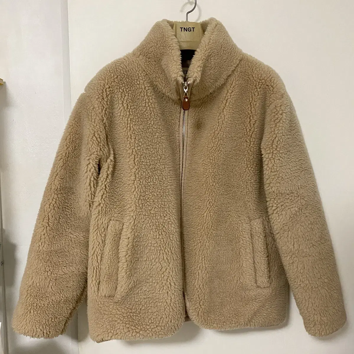 Letter 레터 Bear fleece jumper (camel)