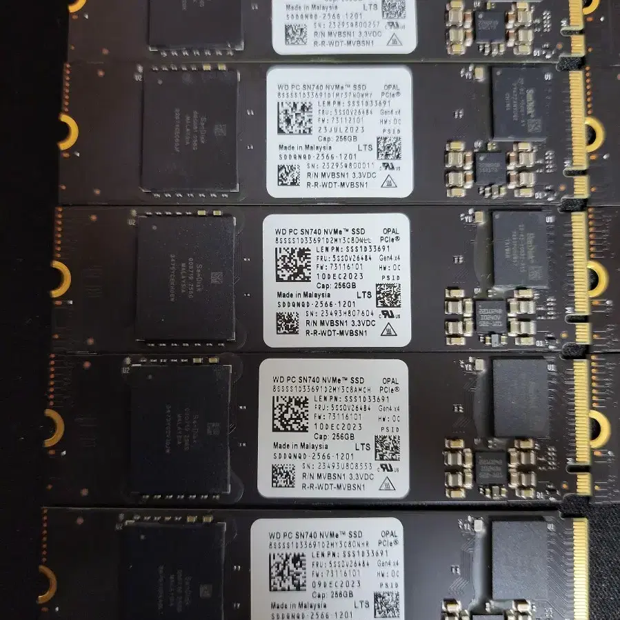 WD SN740 NVME SSD 256GB