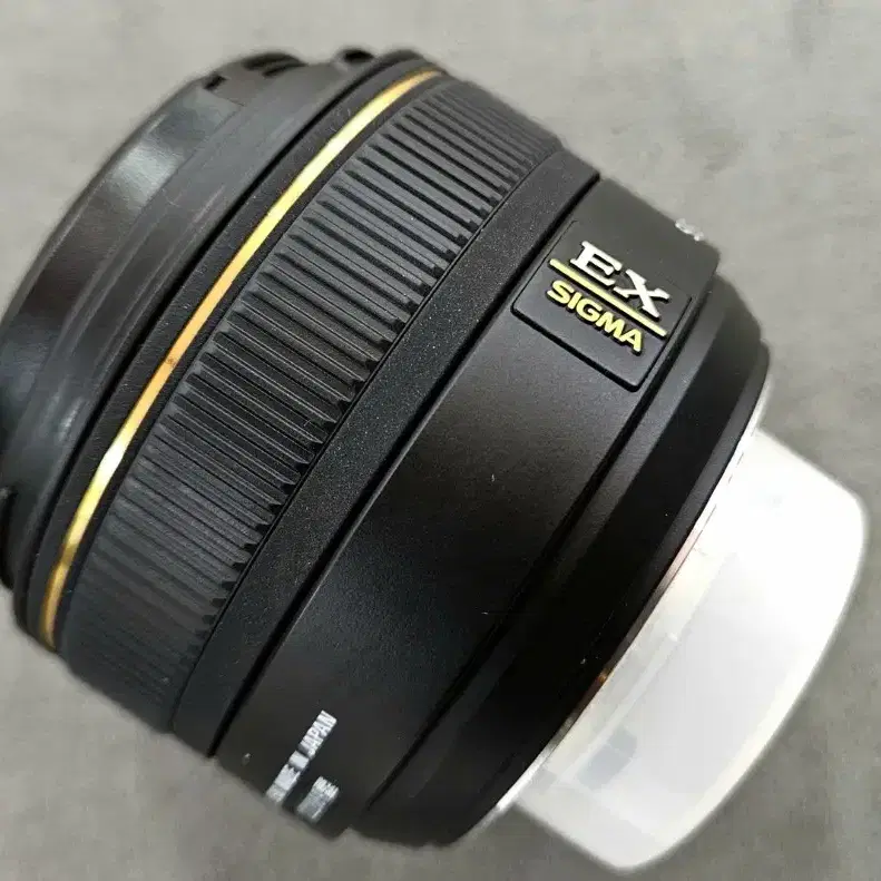 시그마 30mm F1.4 니콘마운트 삼식이 30.4 인물렌즈 여친렌즈