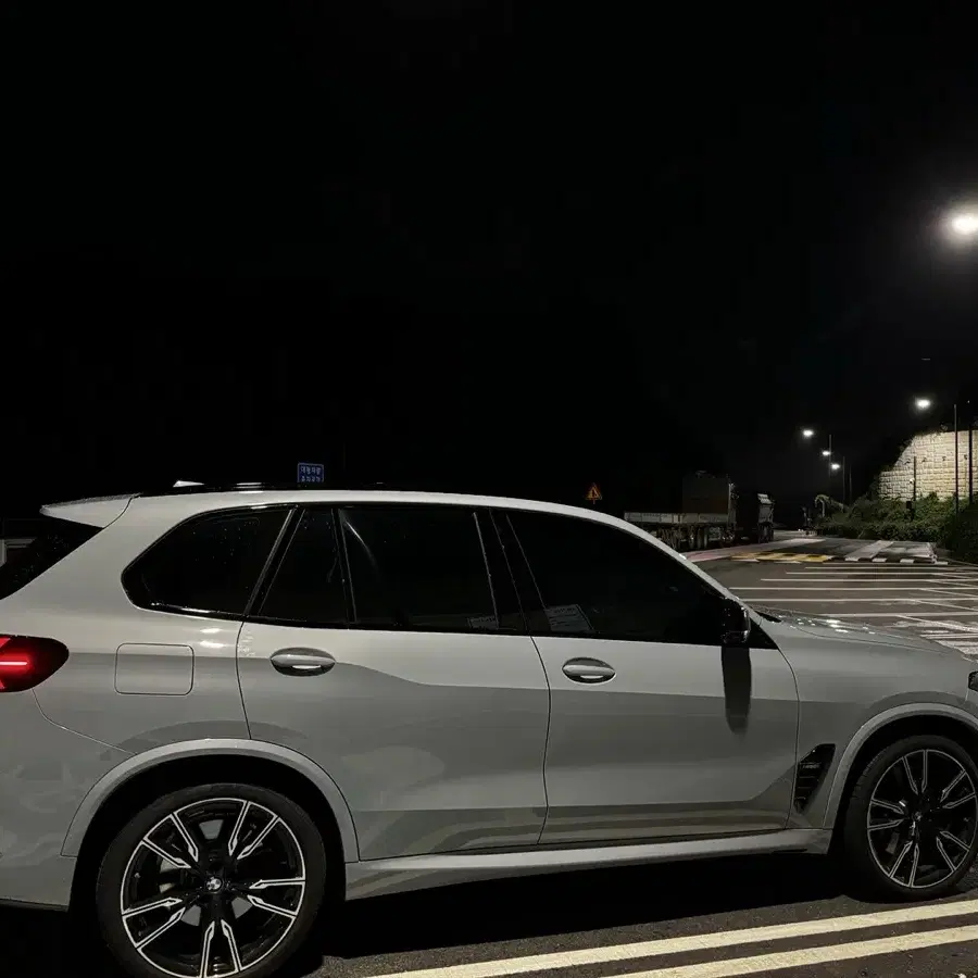 2024 bmw x5 m60i