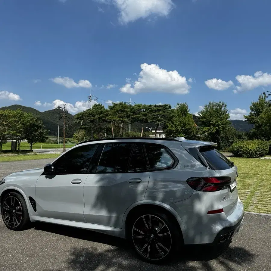 2024 bmw x5 m60i