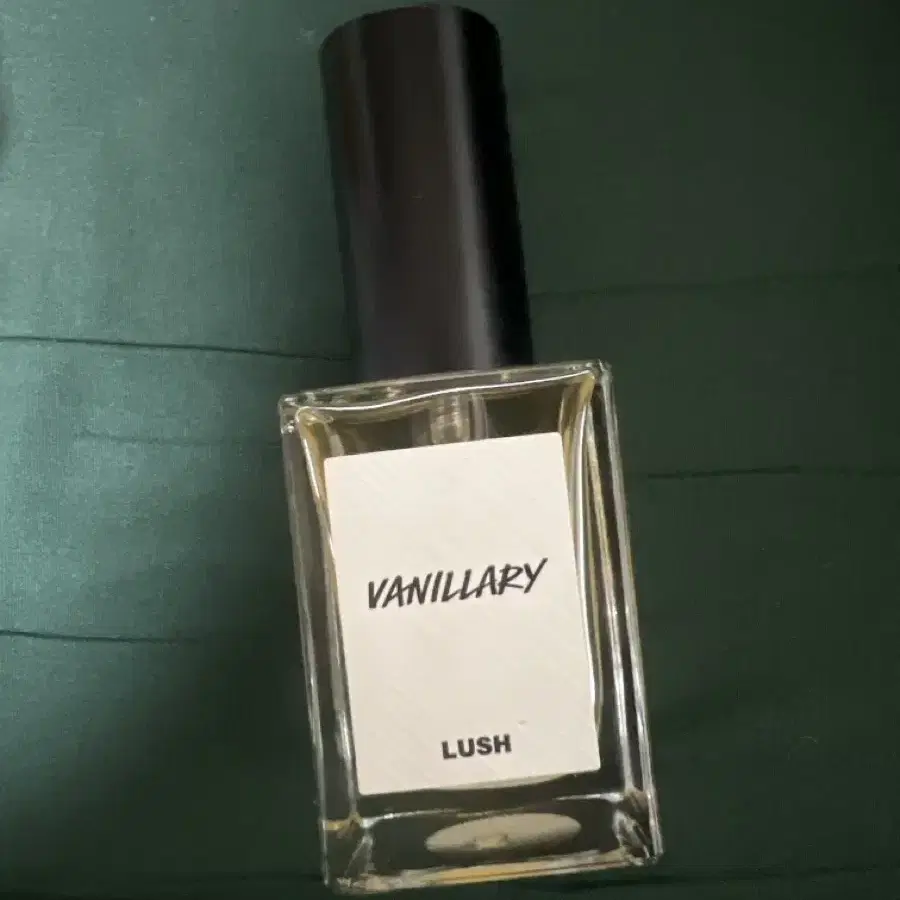 LUSH Vanillary 향수