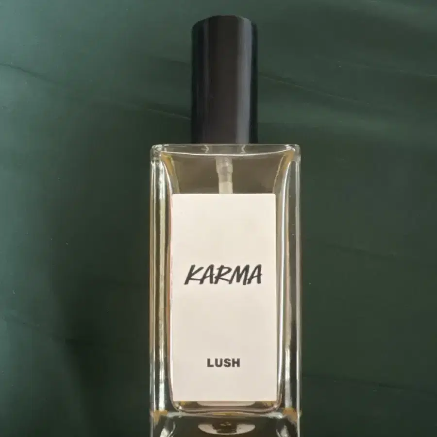 LUSH Karma 향수