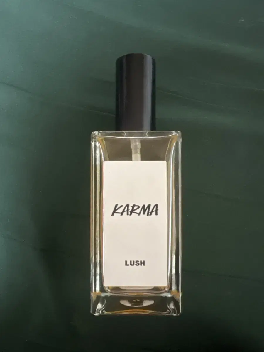 LUSH Karma 향수