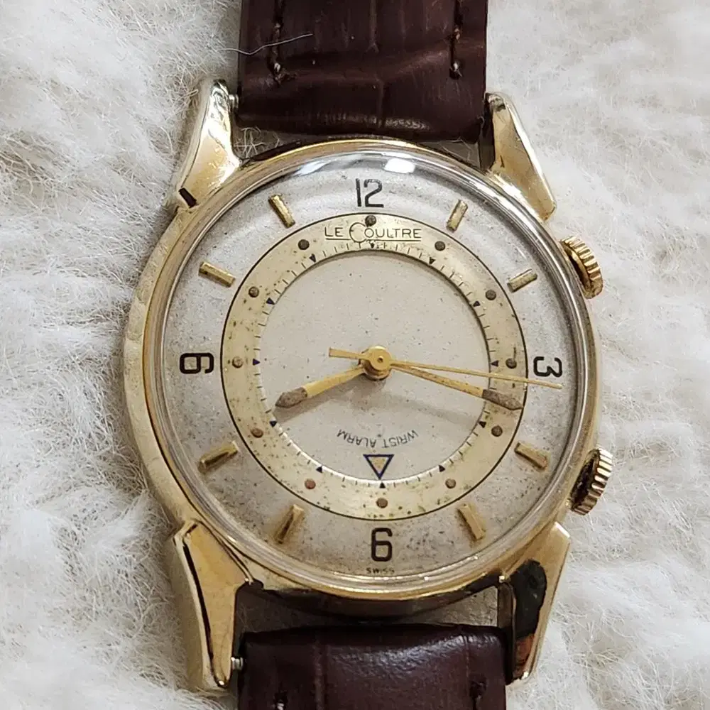 # 258 )  JAEGER-LECOULTRE  MEMOVOX