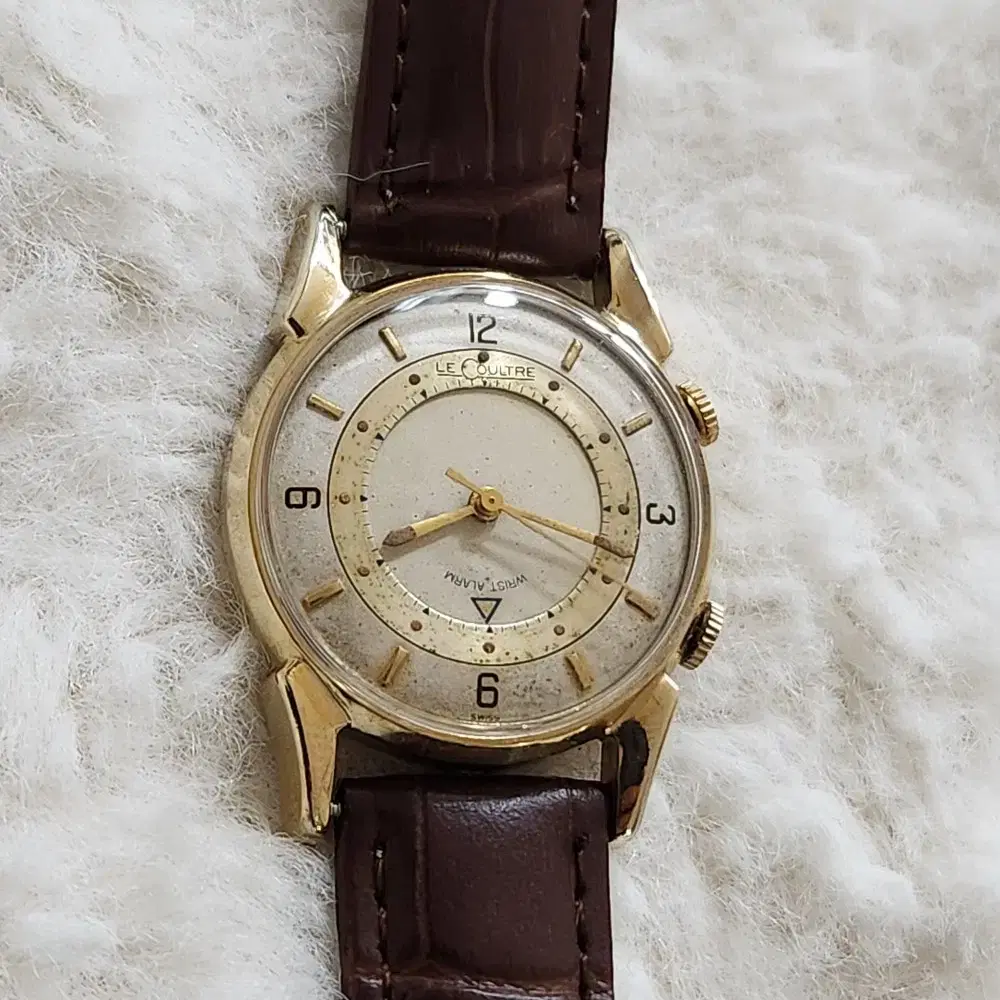 # 258 )  JAEGER-LECOULTRE  MEMOVOX