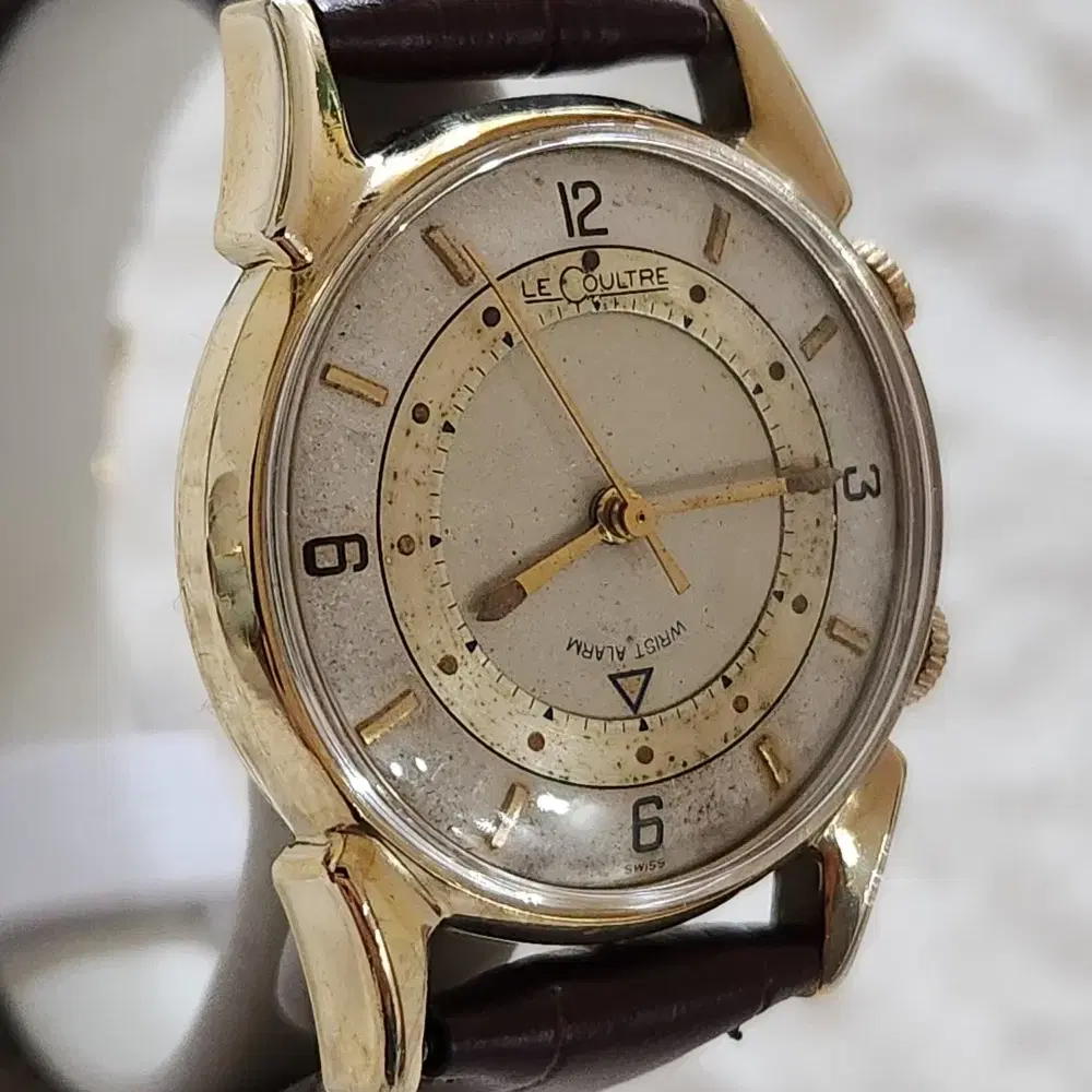 # 258 )  JAEGER-LECOULTRE  MEMOVOX