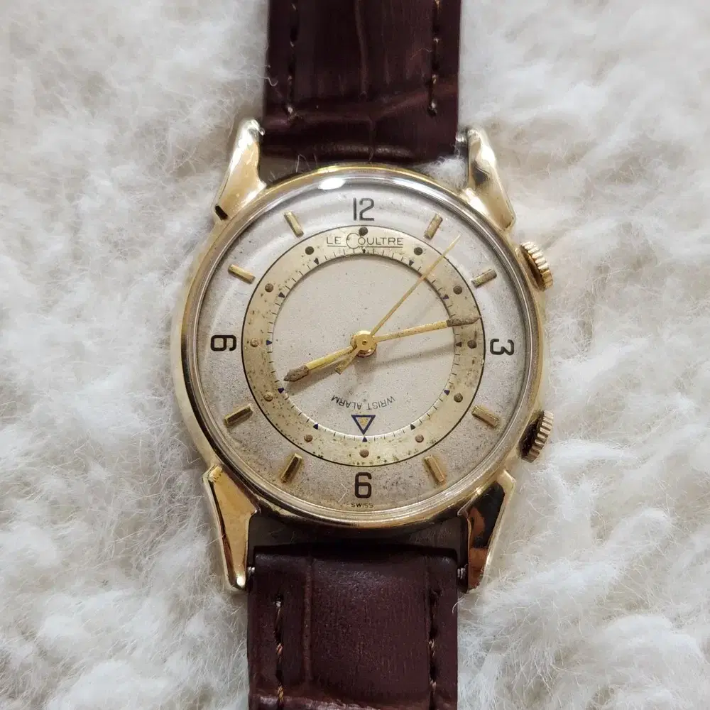 # 258 )  JAEGER-LECOULTRE  MEMOVOX