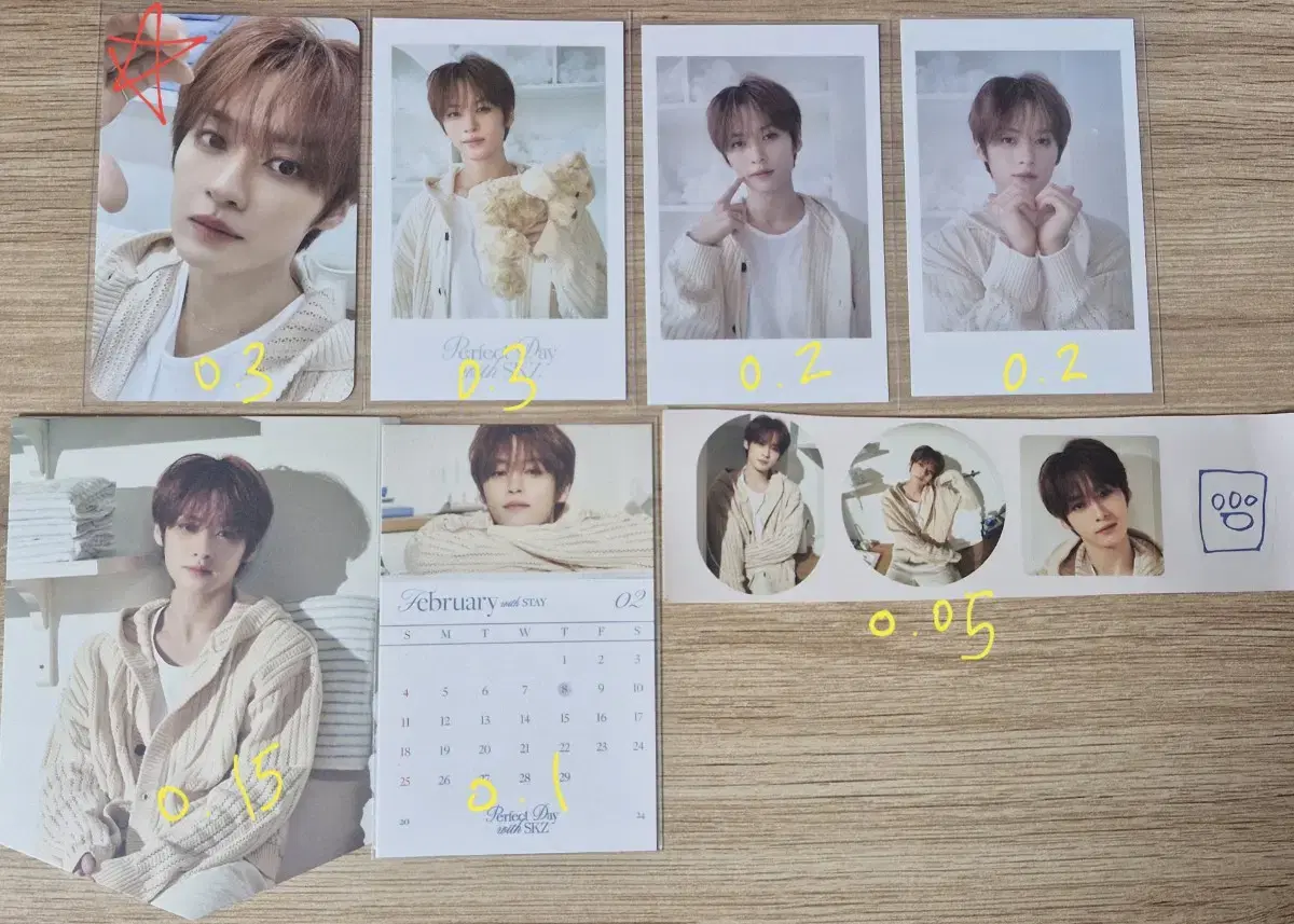 Skz lee know 2024 season's greetings photocard pre-order benefits sticker minicalendar and more wts.