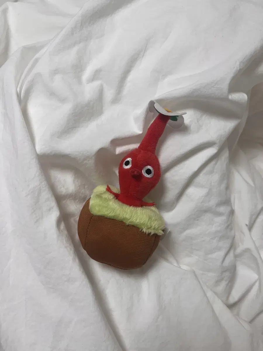 가격 동결) 빨강 피크민 화분 마스코트 뽑기 인형 키링