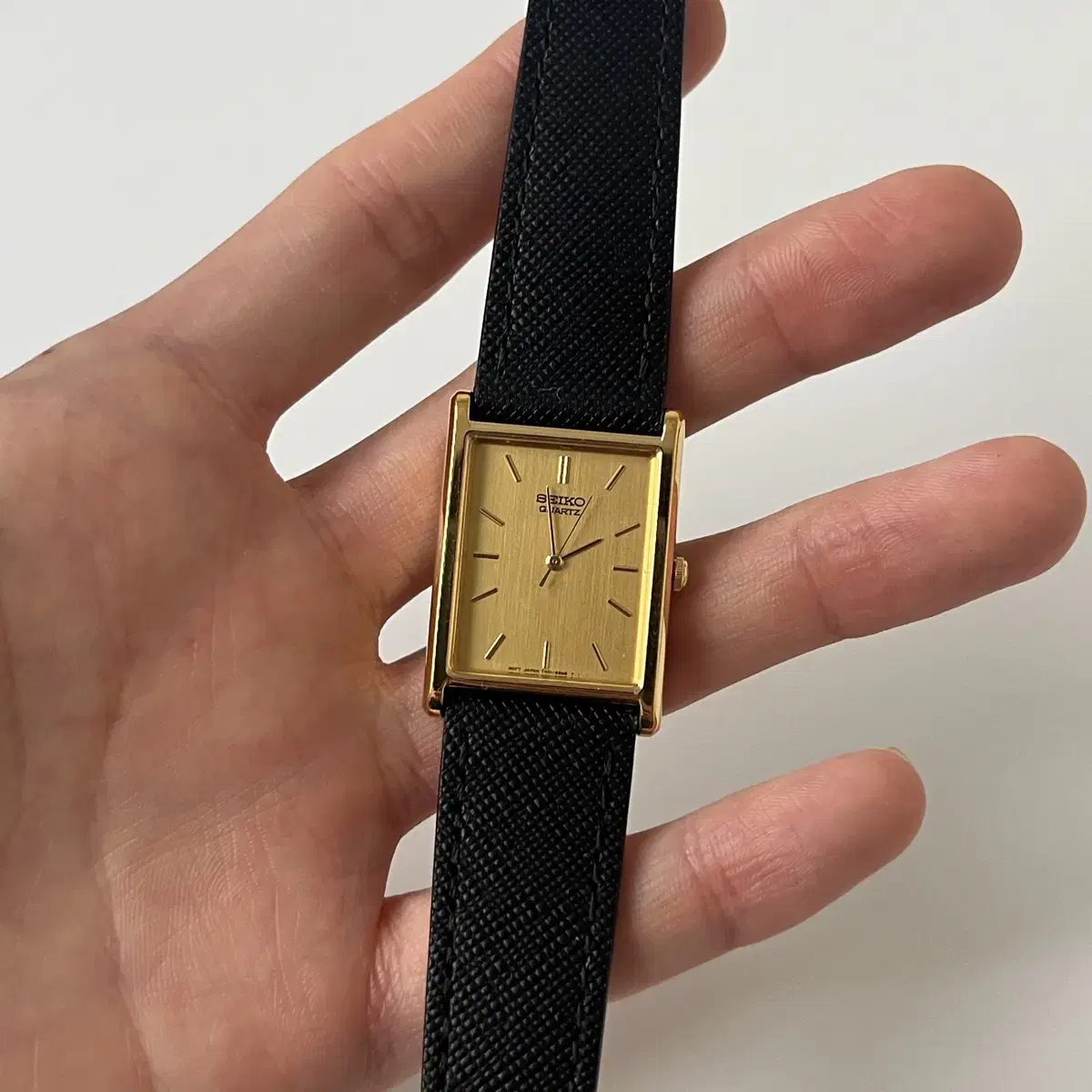 세이코 - 90s gold tank case quartz