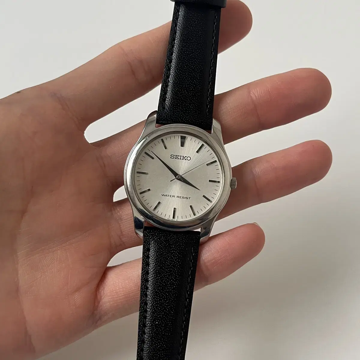 세이코 - 00s silver dial quartz