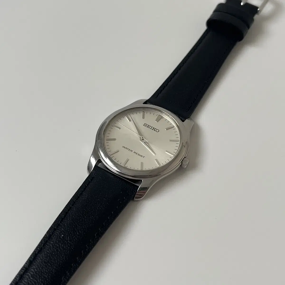 세이코 - 00s silver dial quartz