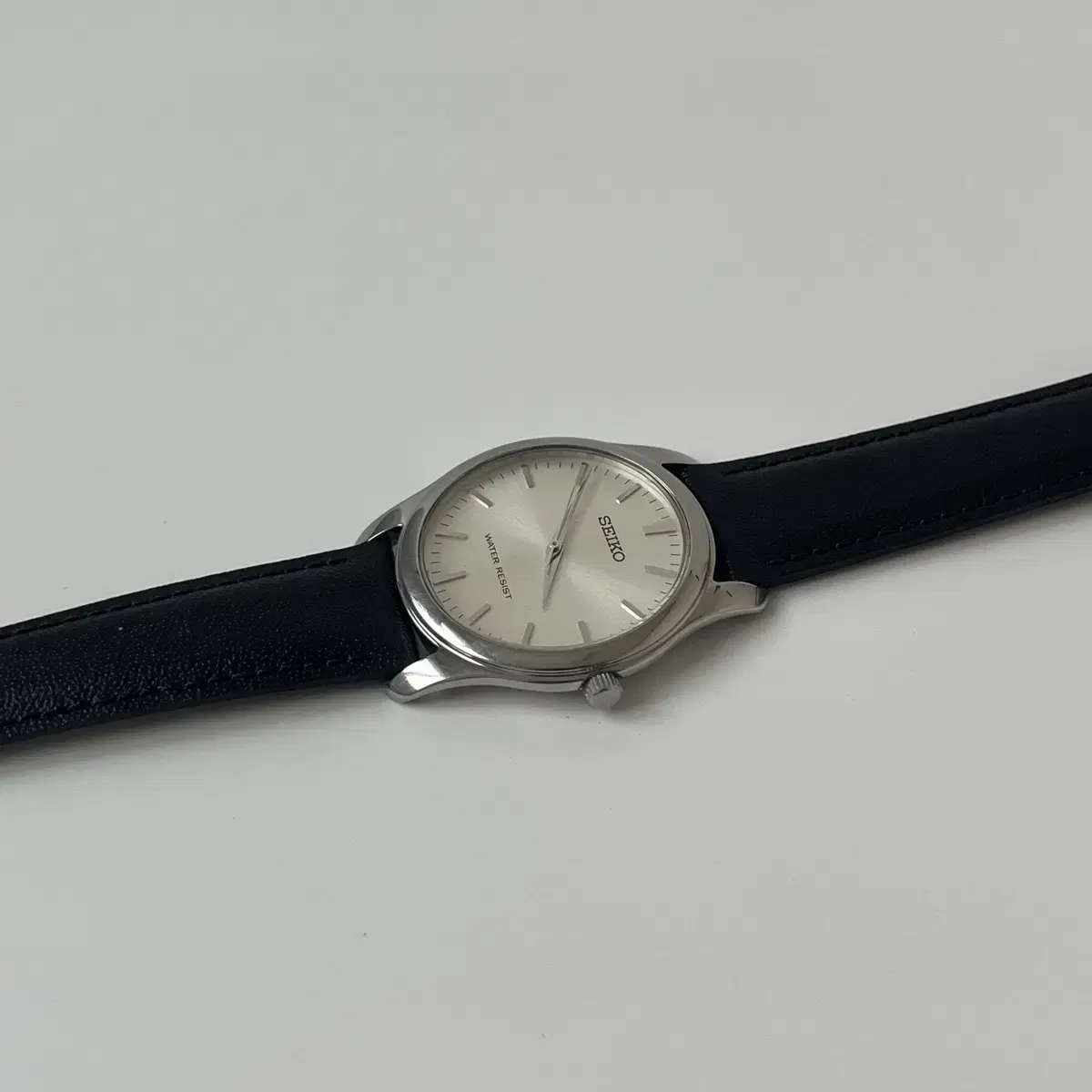 세이코 - 00s silver dial quartz