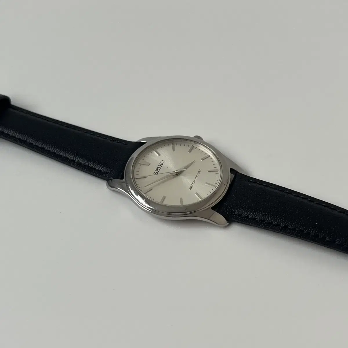 세이코 - 00s silver dial quartz