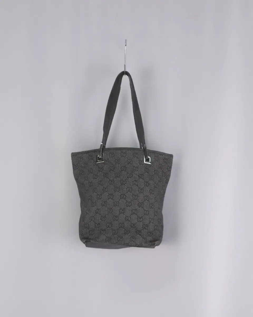 GUCCI bag (Italy made)