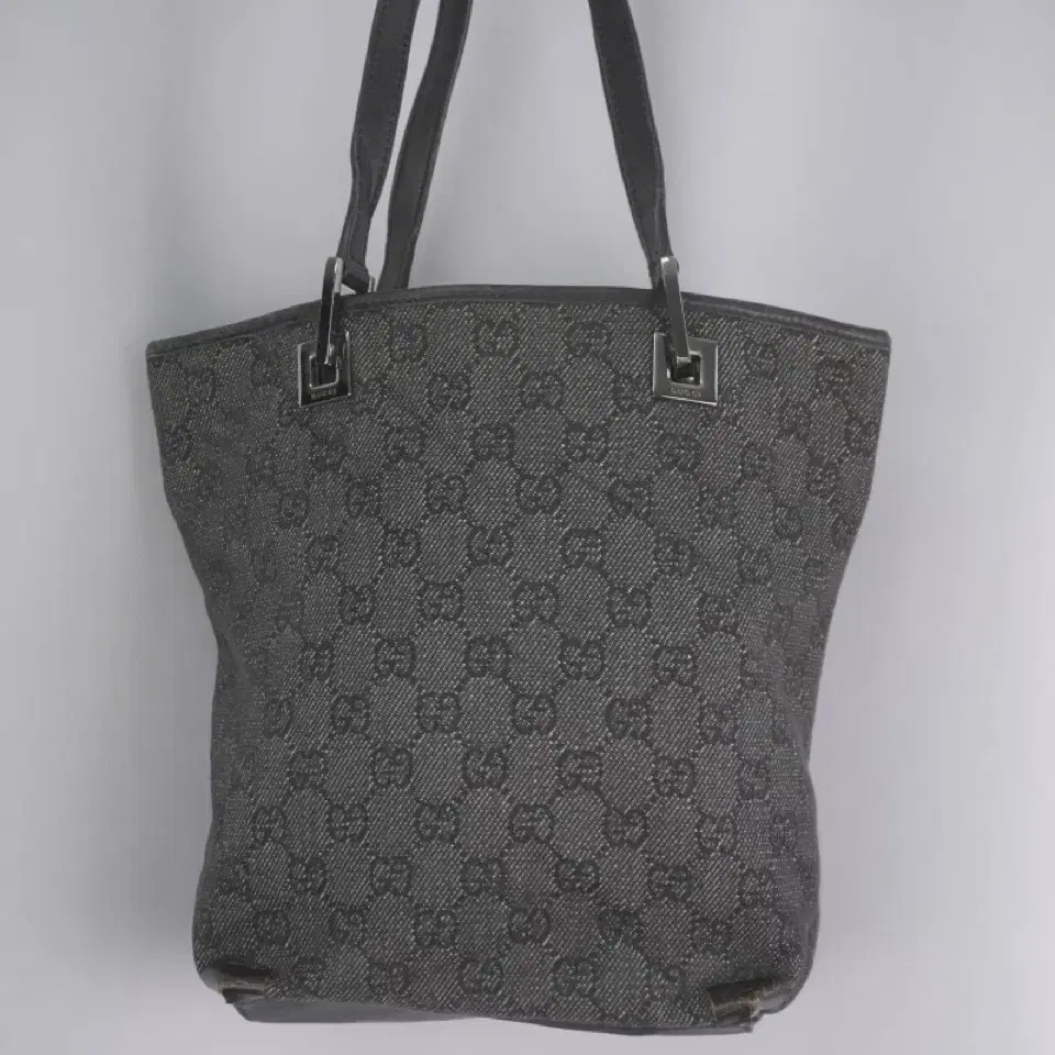 GUCCI bag (Italy made)