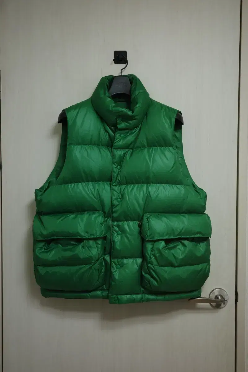 Daiwafier39 Down vest Apple green size M sells