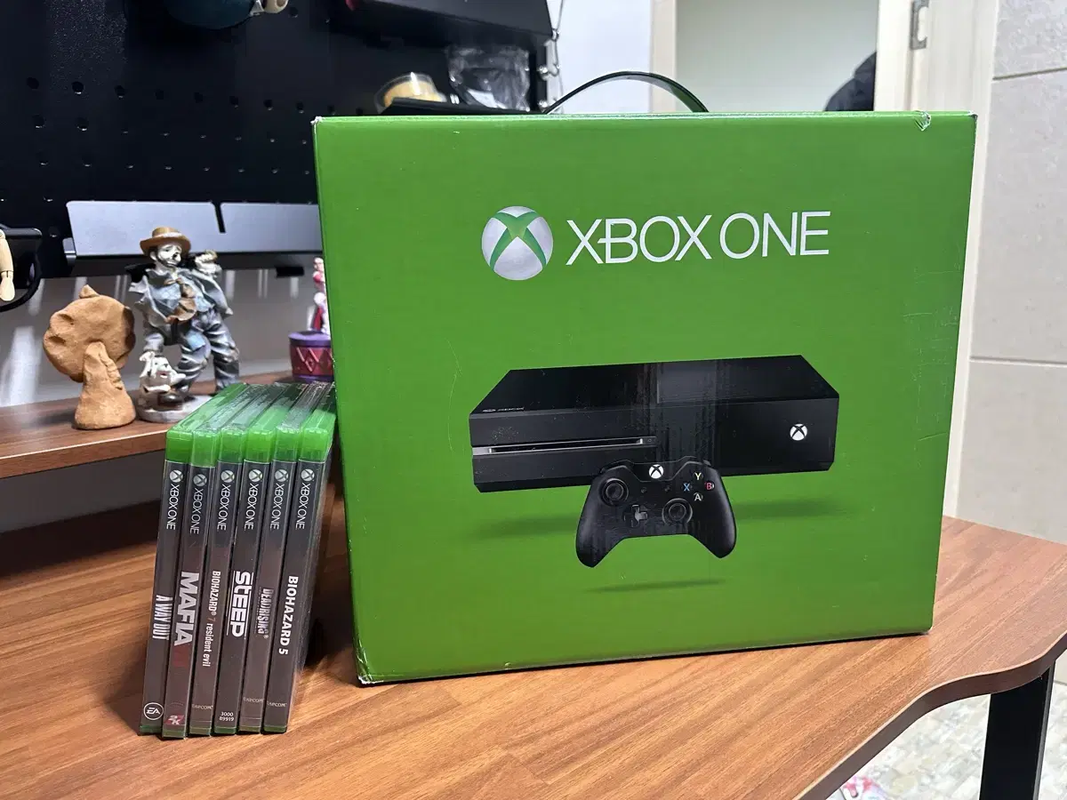 Xboxone 500gb (정발) + 게임들 판매합니다