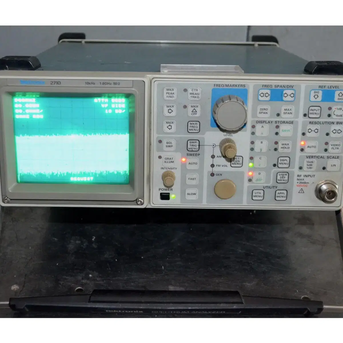 Tektronix 2710 10khz~1.8Ghz