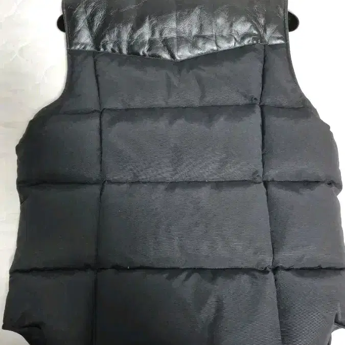 무스너클 남자용 VEST