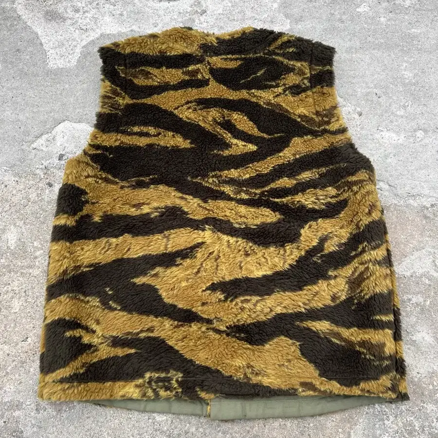 BUZZ RICKSONS TIGER CAMOUFLAGE 버즈릭슨 베스트