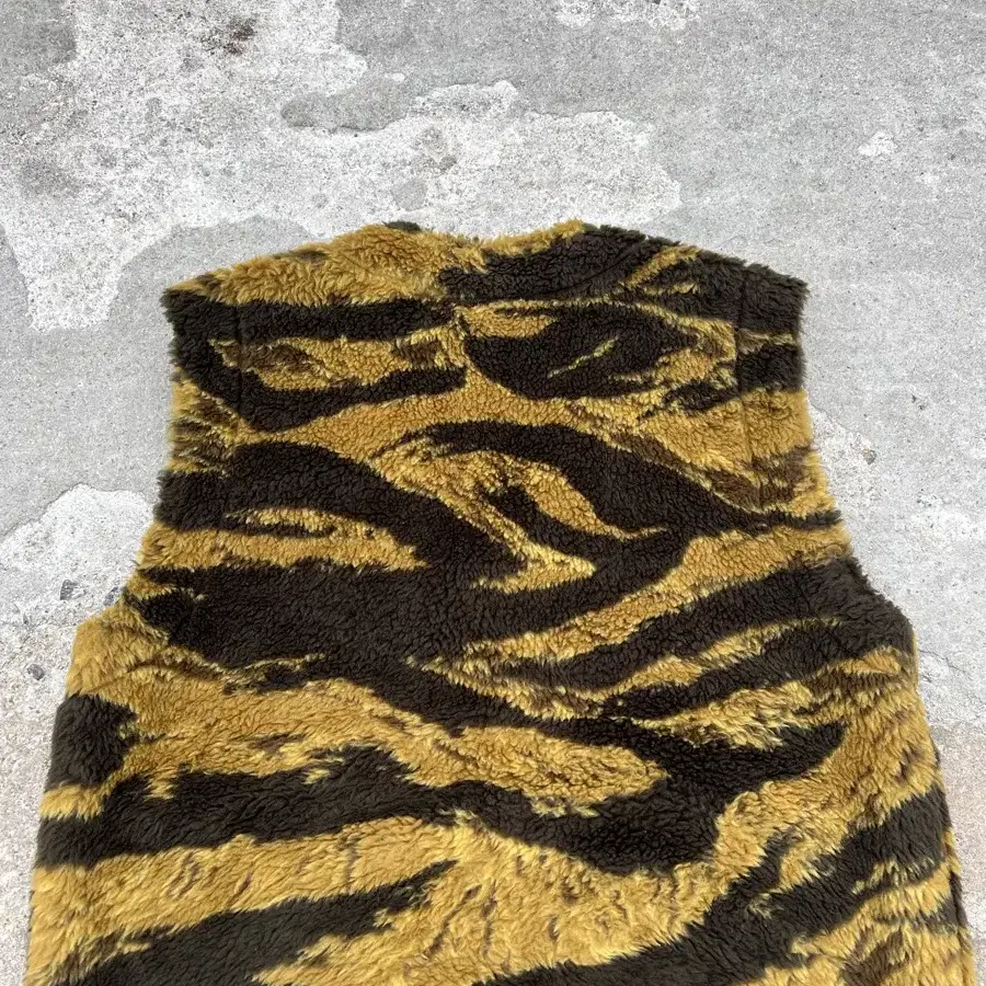 BUZZ RICKSONS TIGER CAMOUFLAGE 버즈릭슨 베스트