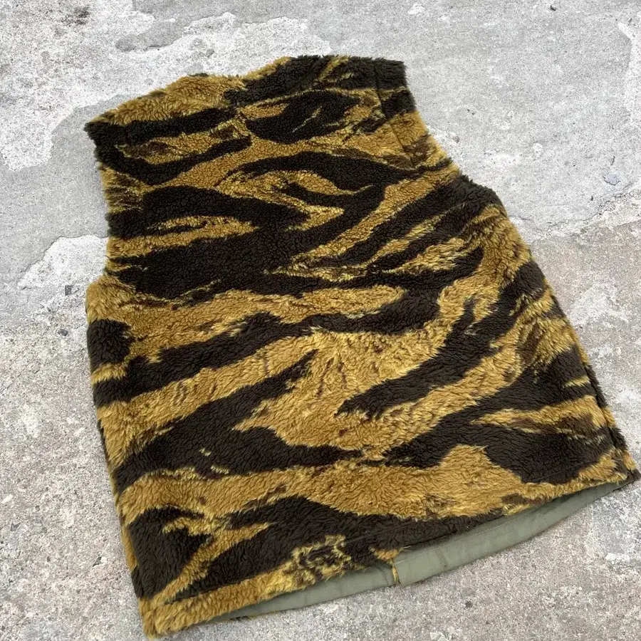 BUZZ RICKSONS TIGER CAMOUFLAGE 버즈릭슨 베스트