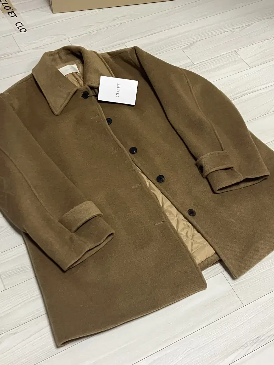 Cloet Minimal Balmacan Half-Coat Camel