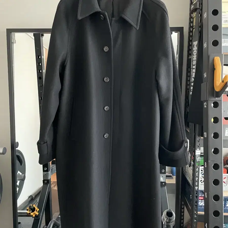 유스 22FW Mac Coat Black