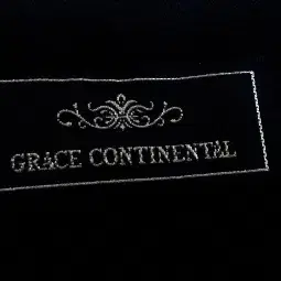 grace continental두툼울 입체적디텔동절기베스트원피스(새제품)